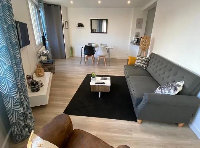 Les Halles Cote Jardin Apartman *